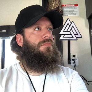 Meet your Posher, Seth